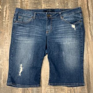 Jessica Simpson cute jean shorts size 16W